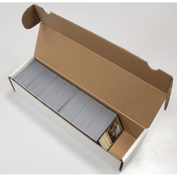 Boîte de rangement pour cartes Magic the Gathering. DIY fait en carton et  papier kraft et carton plume.